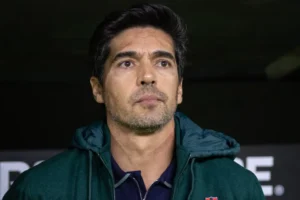 Abel admite atuação ruim do Palmeiras e comenta vaias: Torcedor é livre para se manifestar